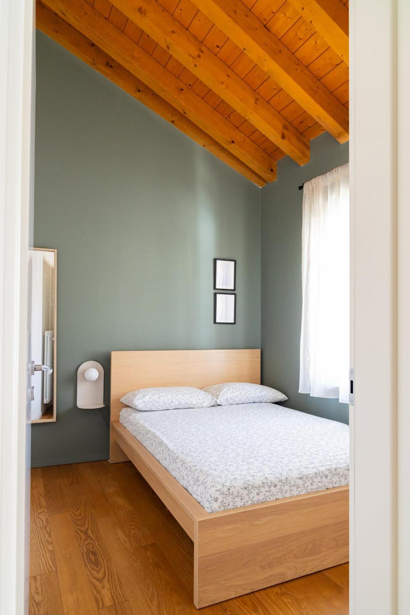Double Private Parking, 2 Bedrooms & 2 Bathrooms - Elegant Apartment In Old Town Удине Екстериор снимка